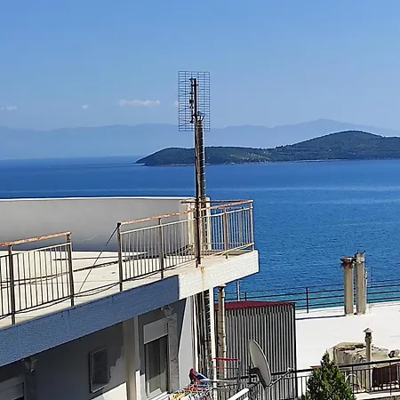 Theodora's Bay View Apartment *