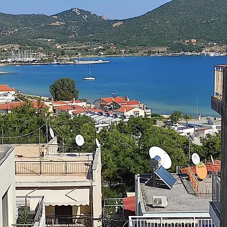 Theodora's Bay View * Nea Peramos (Macedonia)